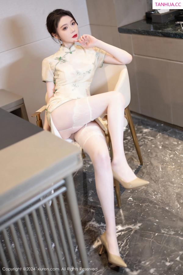 梦心玥  [XiuRen]高清写真图 2024.05.07 No.8497 梦心玥 丝袜美腿第17张图片